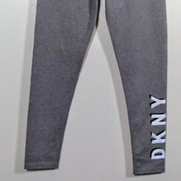DKNY NWT High Rise Gray Reflective Compression Leggings Size: M - Picture 7 of 11